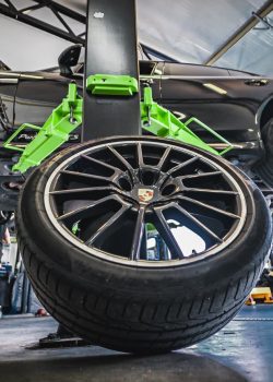 renowacja felgi do Porsche 911